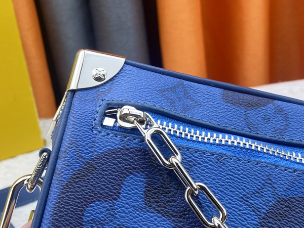 ルイヴィトンバッグ角部分ディテール